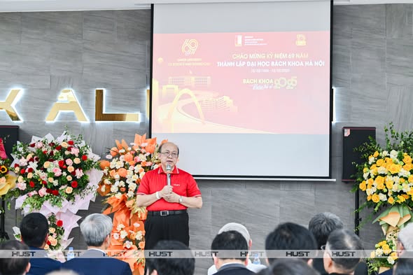 Khoảnh khắc giao lưu tại Bách khoa Ngày Trở Về 2025